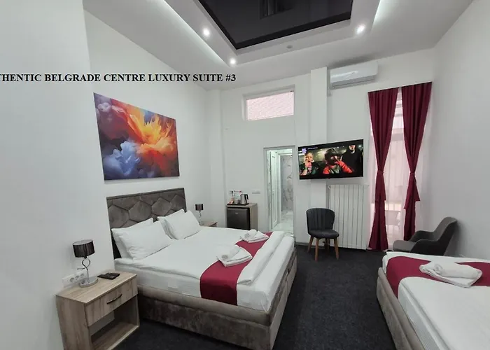 アパート Authentic Centre #5, Four Bedrooms, One Full Bathroom, One Toilet